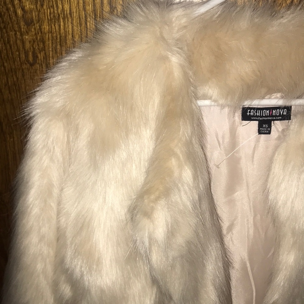Fur jacket - Picture 8 of 8